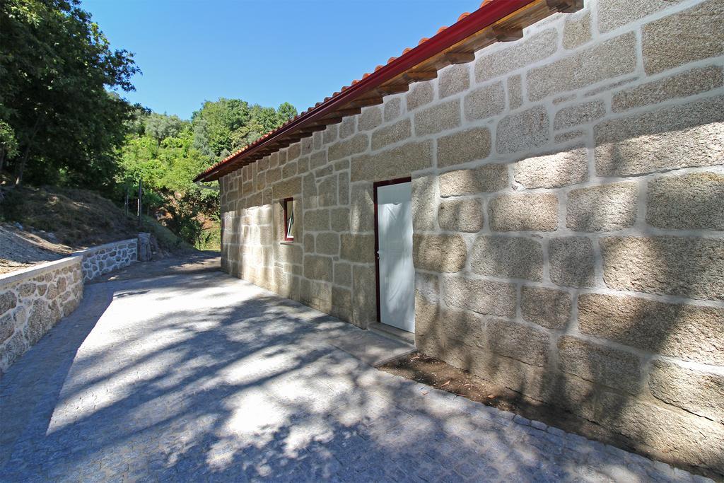 Encostas Da Torre Pension Terras de Bouro Buitenkant foto
