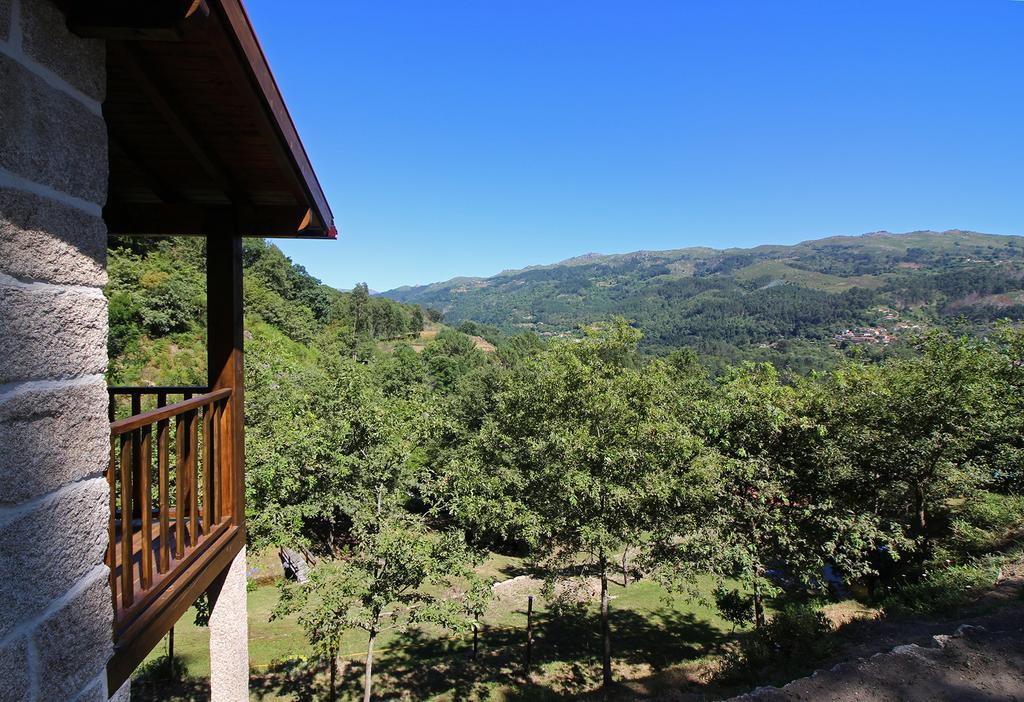 Encostas Da Torre Pension Terras de Bouro Buitenkant foto
