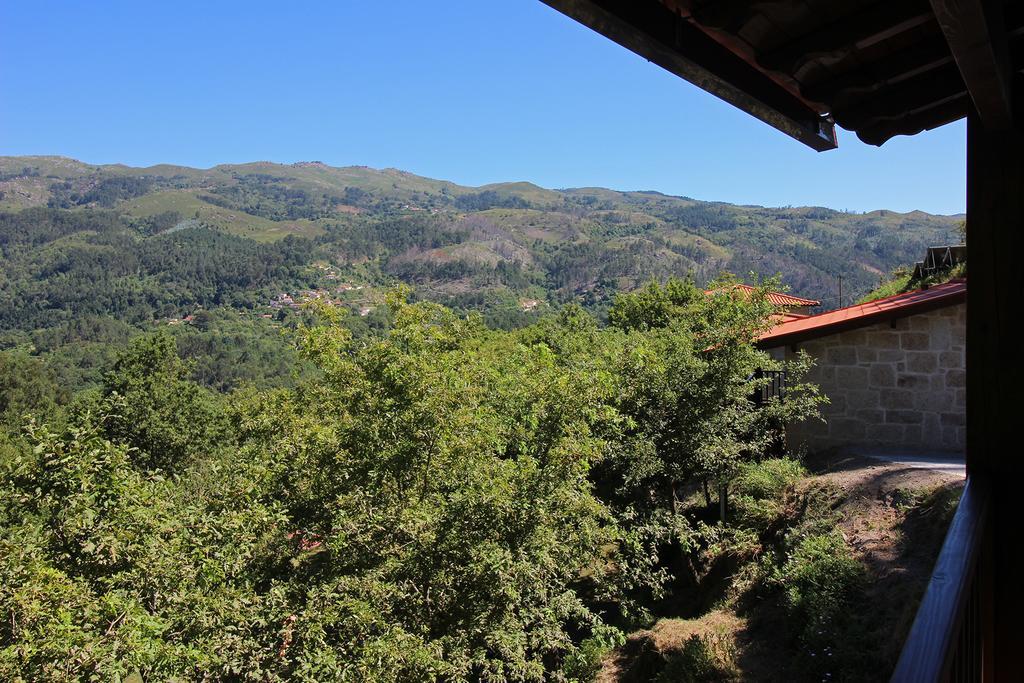 Encostas Da Torre Pension Terras de Bouro Buitenkant foto