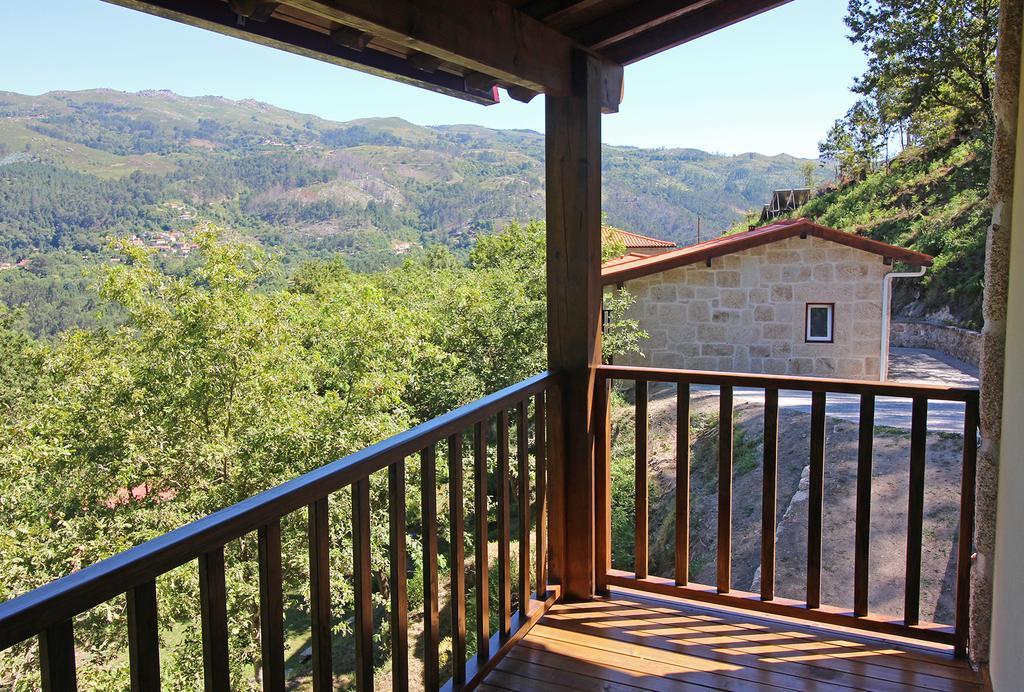 Encostas Da Torre Pension Terras de Bouro Buitenkant foto
